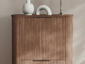 Mēbeles ar rievām vai rievotām līstēm