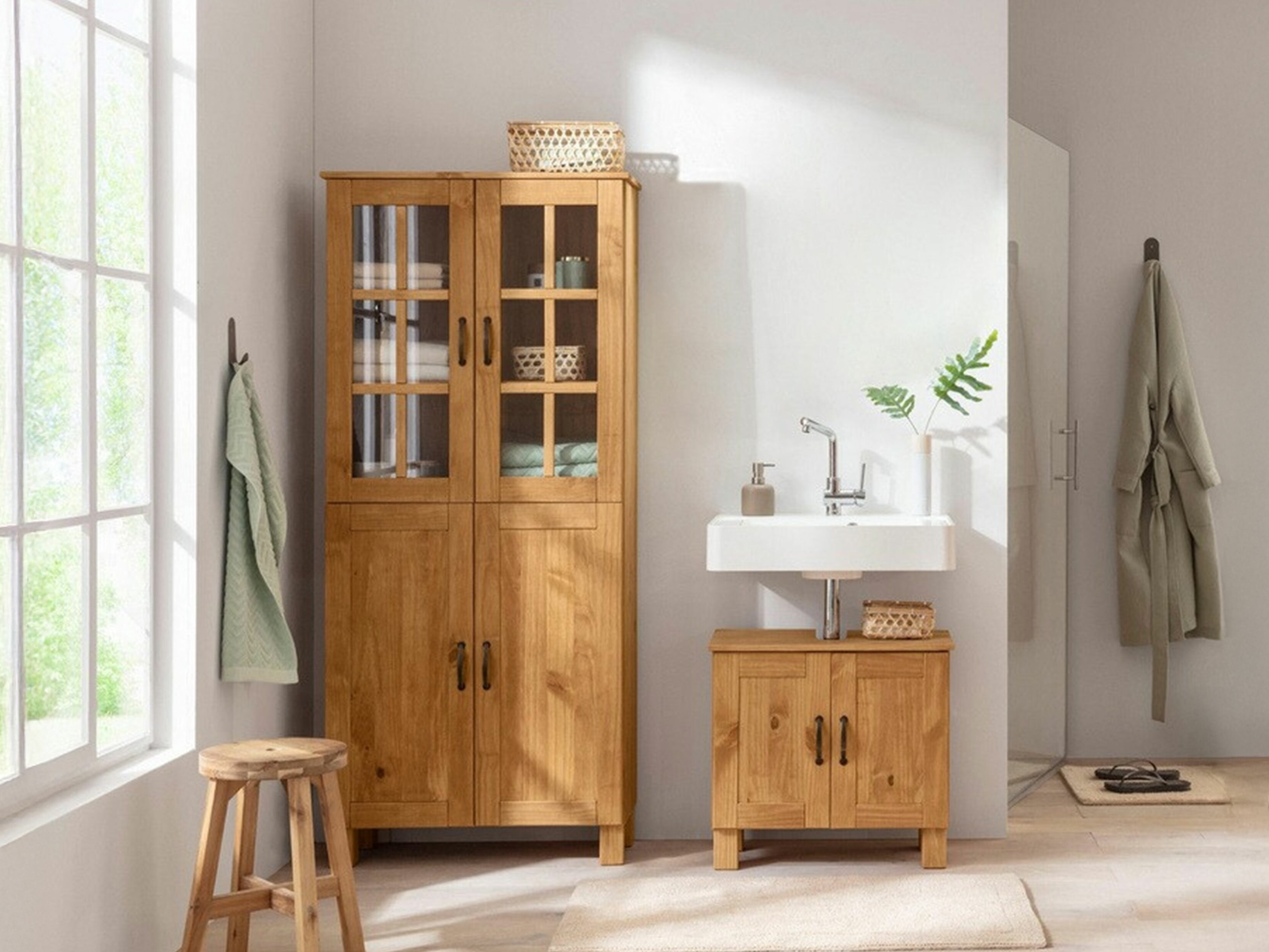 Mēbeļu kolekcija Ophlevu