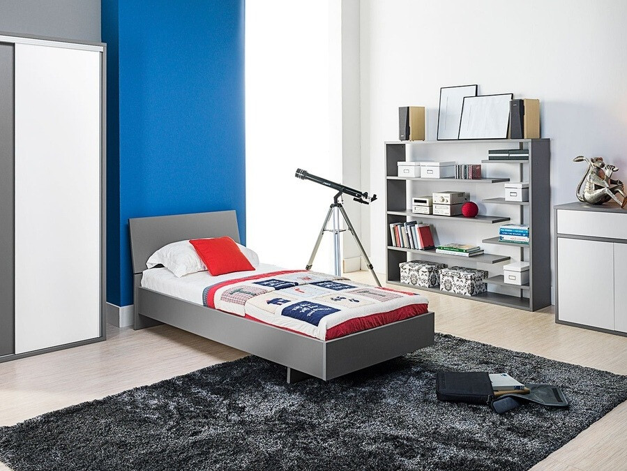 Plaukts Avitori 104