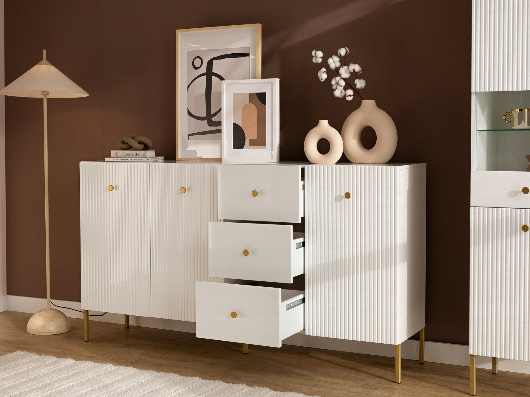 Kumode Etliva 102 (Balts + Zelta)