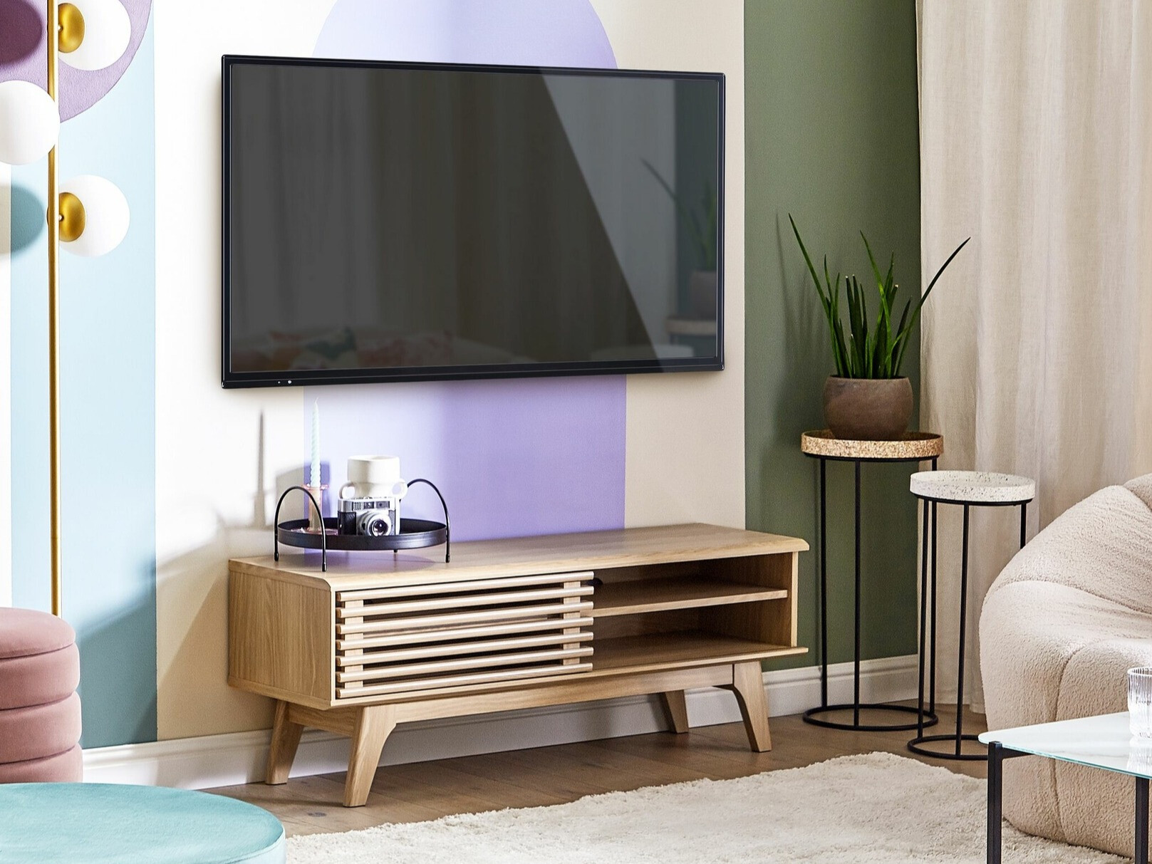 TV galds Berwyn 210 (Gaišs koks)