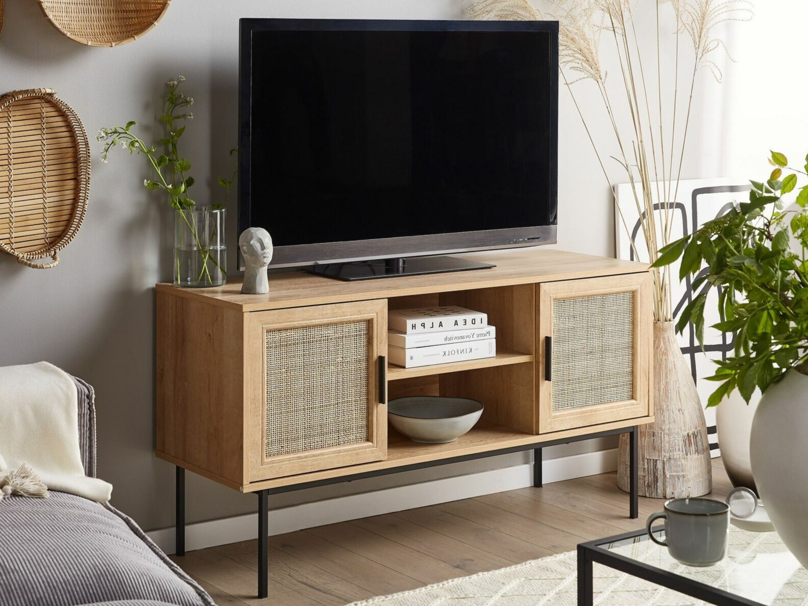 TV galds Levfelu 108