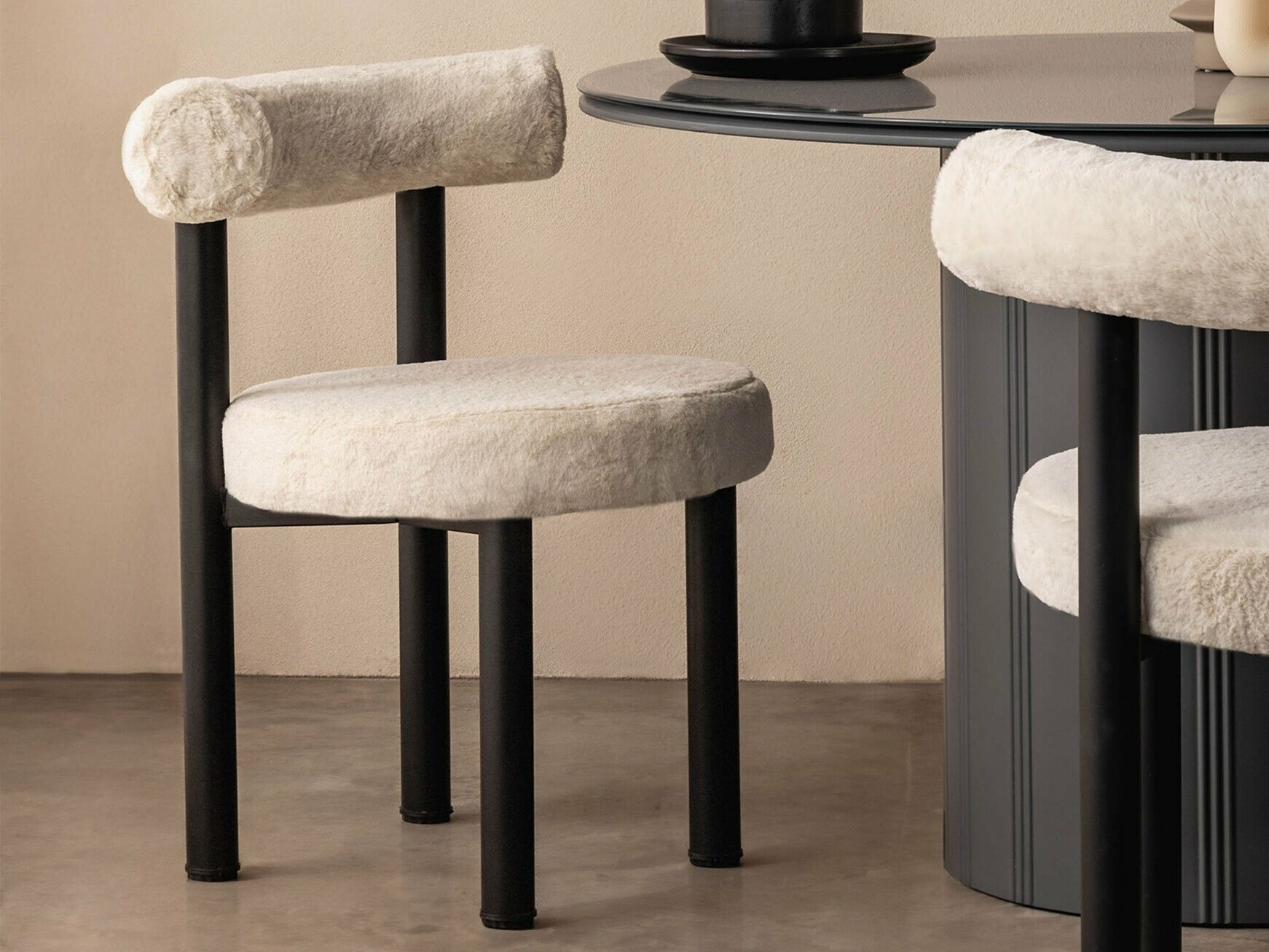 Krēsls Burleson 187 (Ecru balts + Melns)