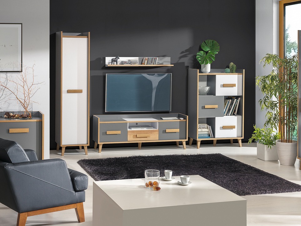 TV galds Oderevu 106