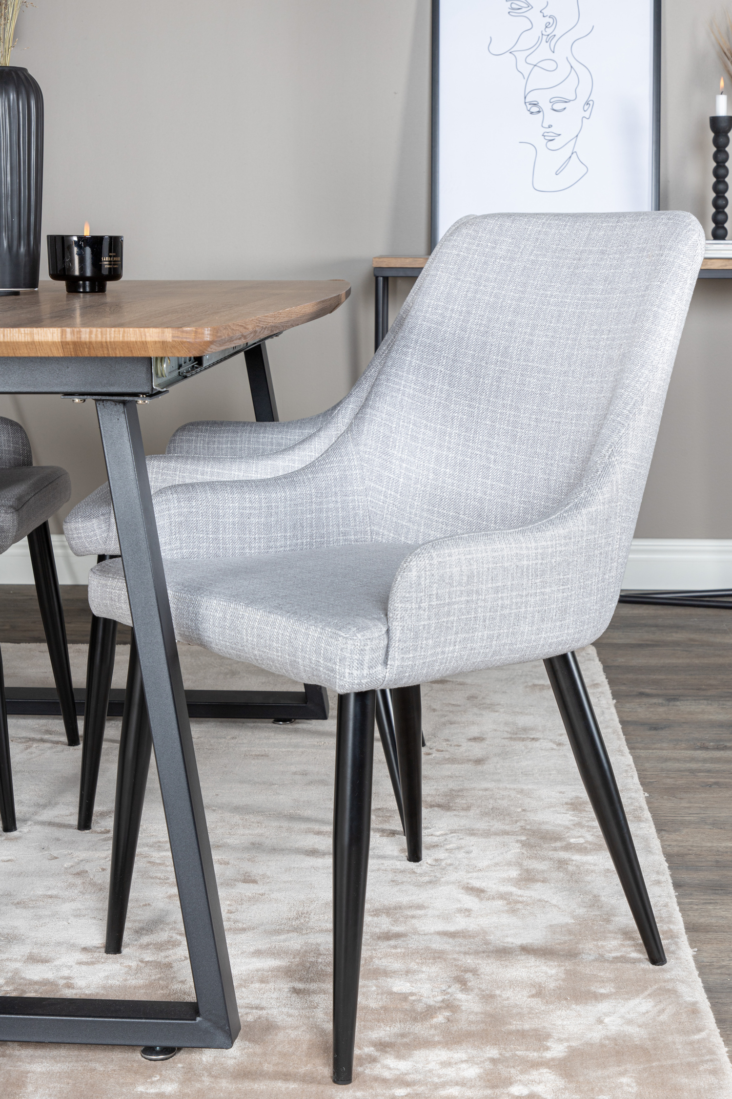 Ēdamistabas komplekts Dallas 334 (Gaiši pelēks + Melns)