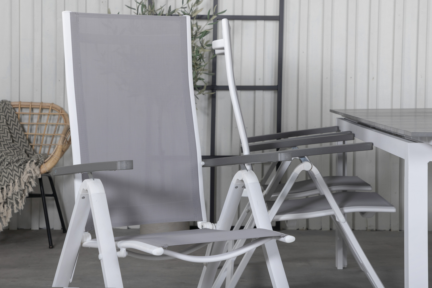 Стол и стулья Dallas 701