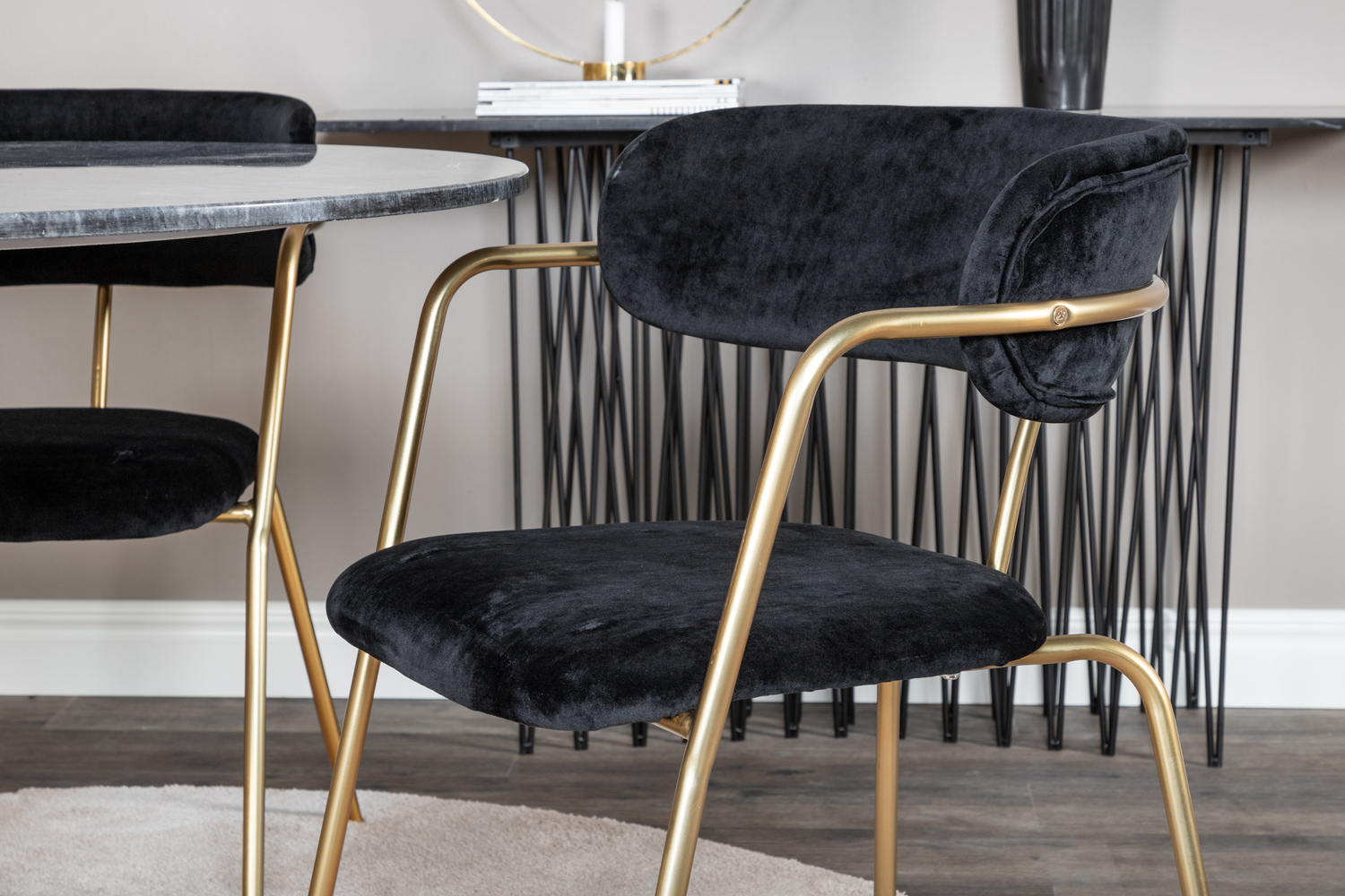 Ēdamistabas komplekts Dallas 1208 (Melns + Zelta)