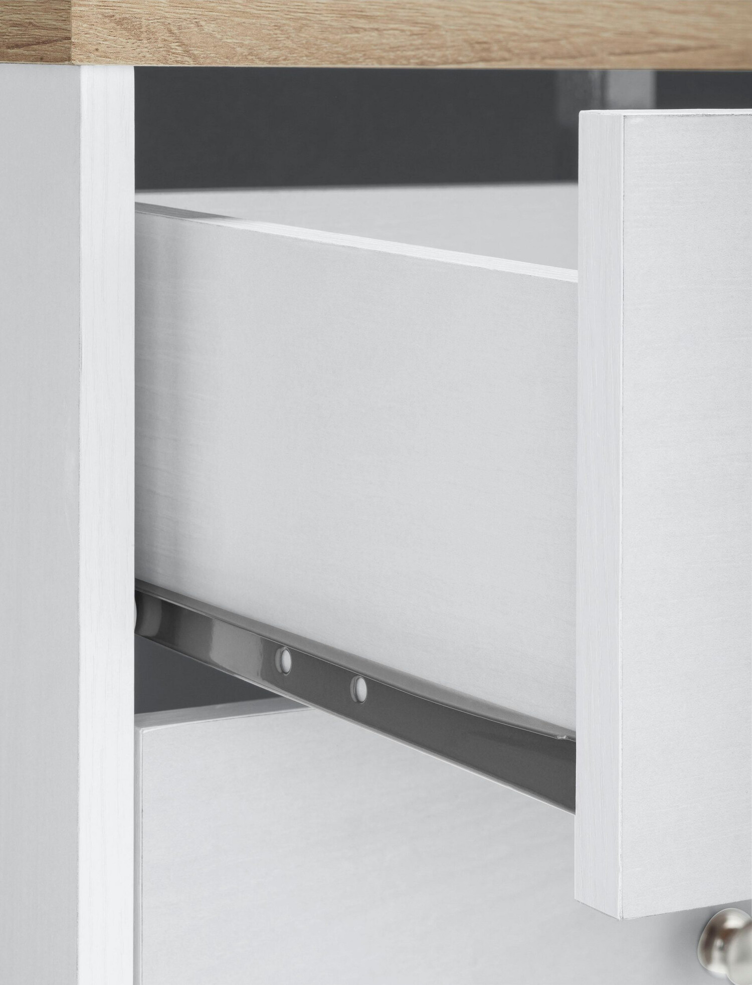 Kumode Cirtene 105 (Balts + Ozols)