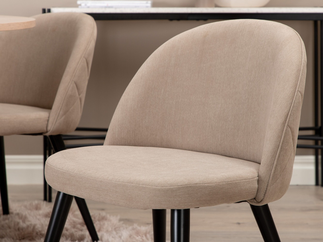 Ēdamistabas komplekts Dallas 3072 (Bēšs + Melns)