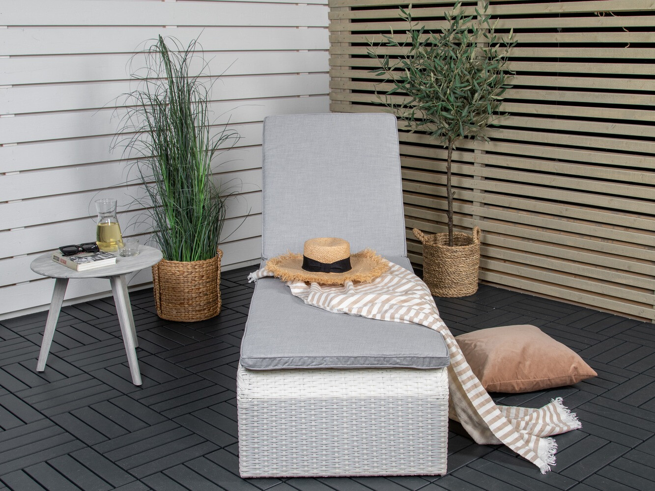 Sauļošanās krēsls Dallas 771 (Balts + Pelēks)