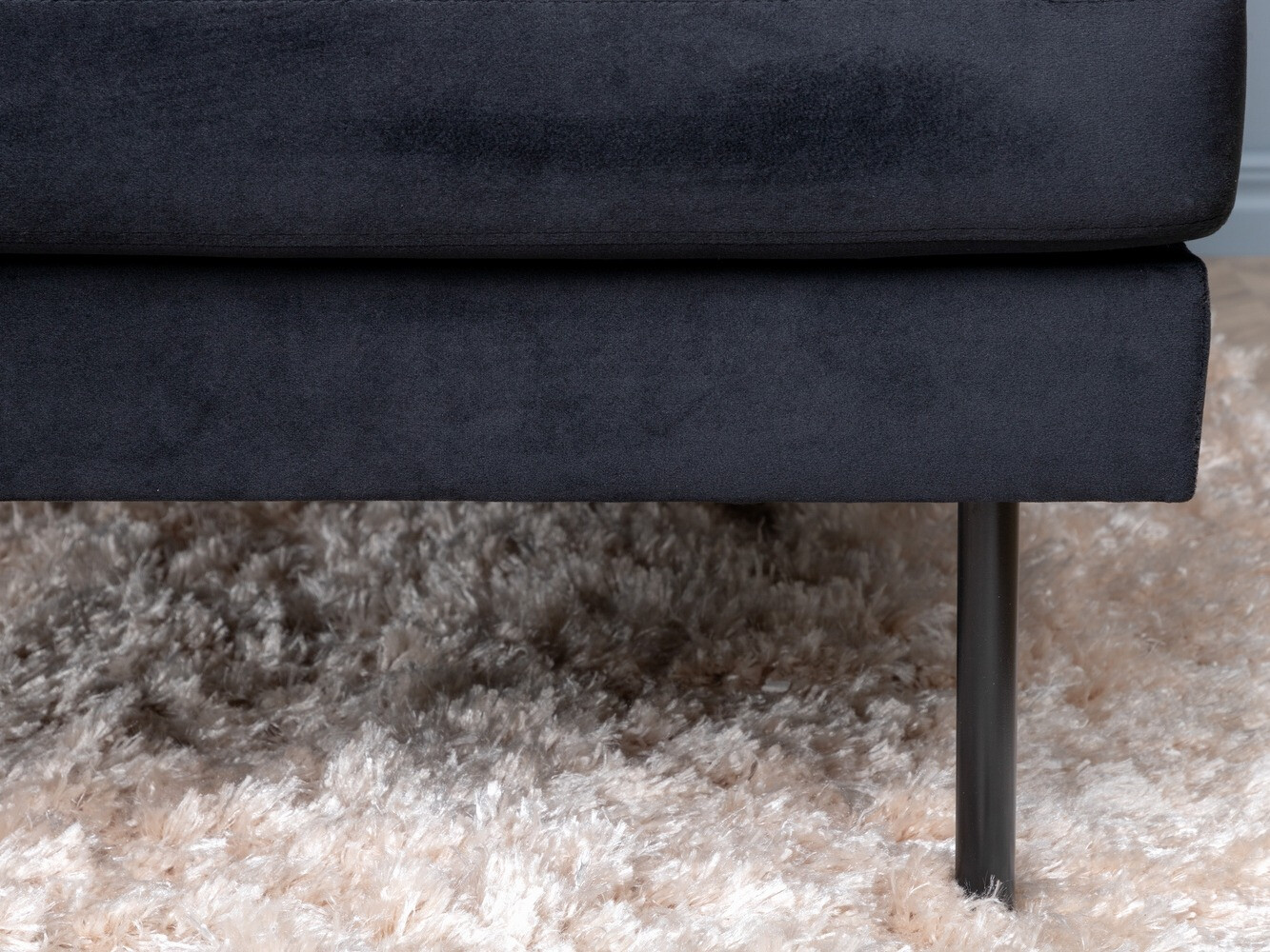 Stūra dīvāns Fercame 102 (Melns)