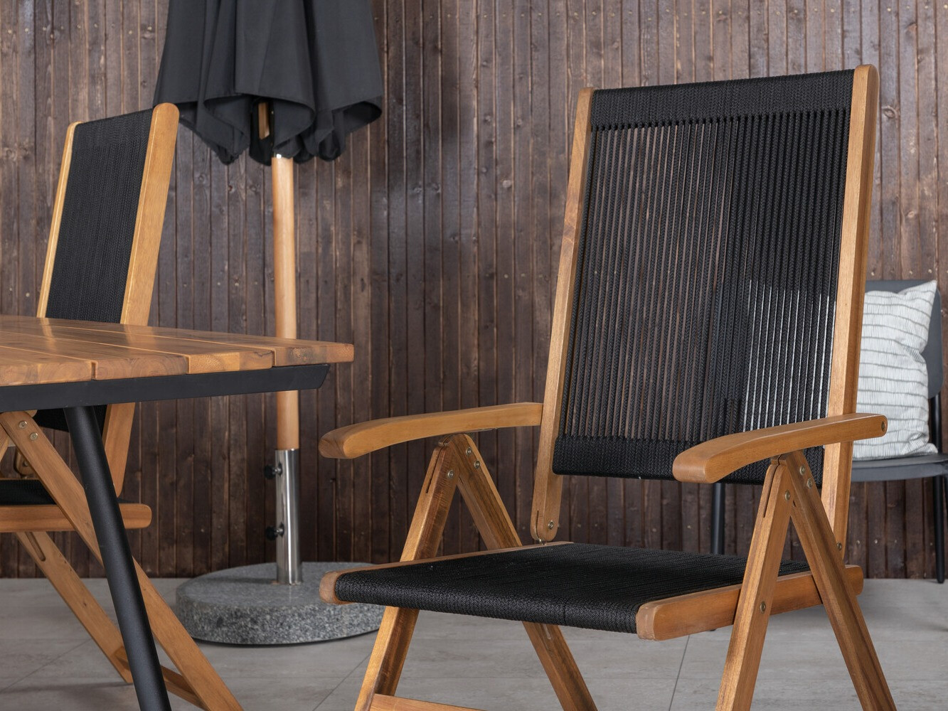 Galds un krēslu komplekts Dallas 3130