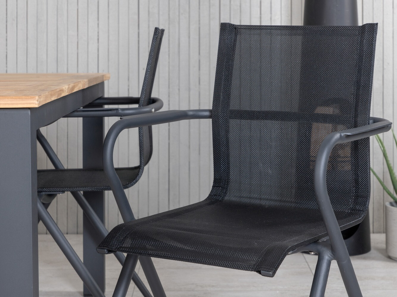 Galds un krēslu komplekts Dallas 643