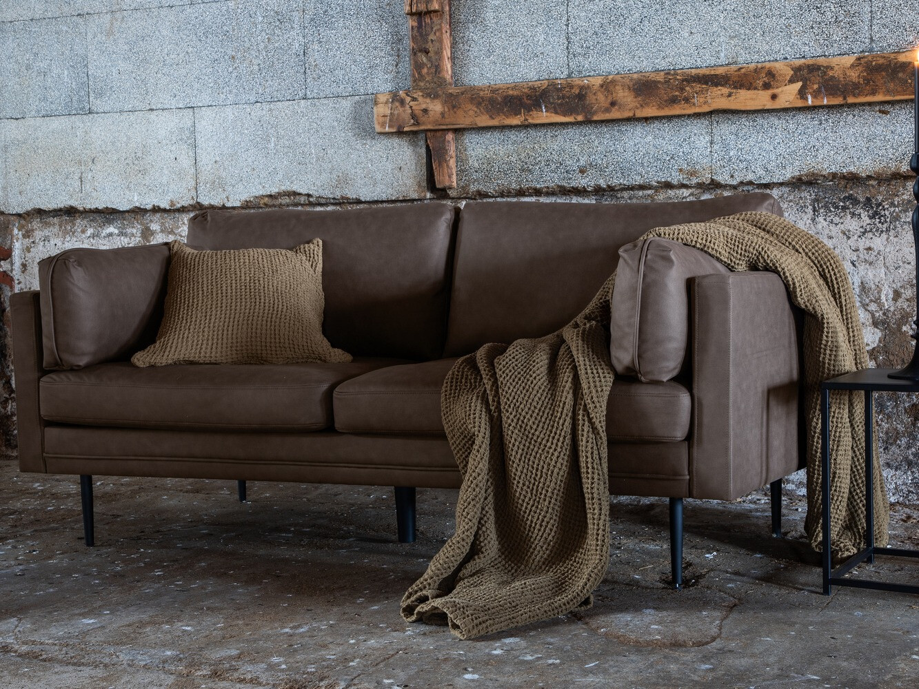 Dīvāns Dallas 1700