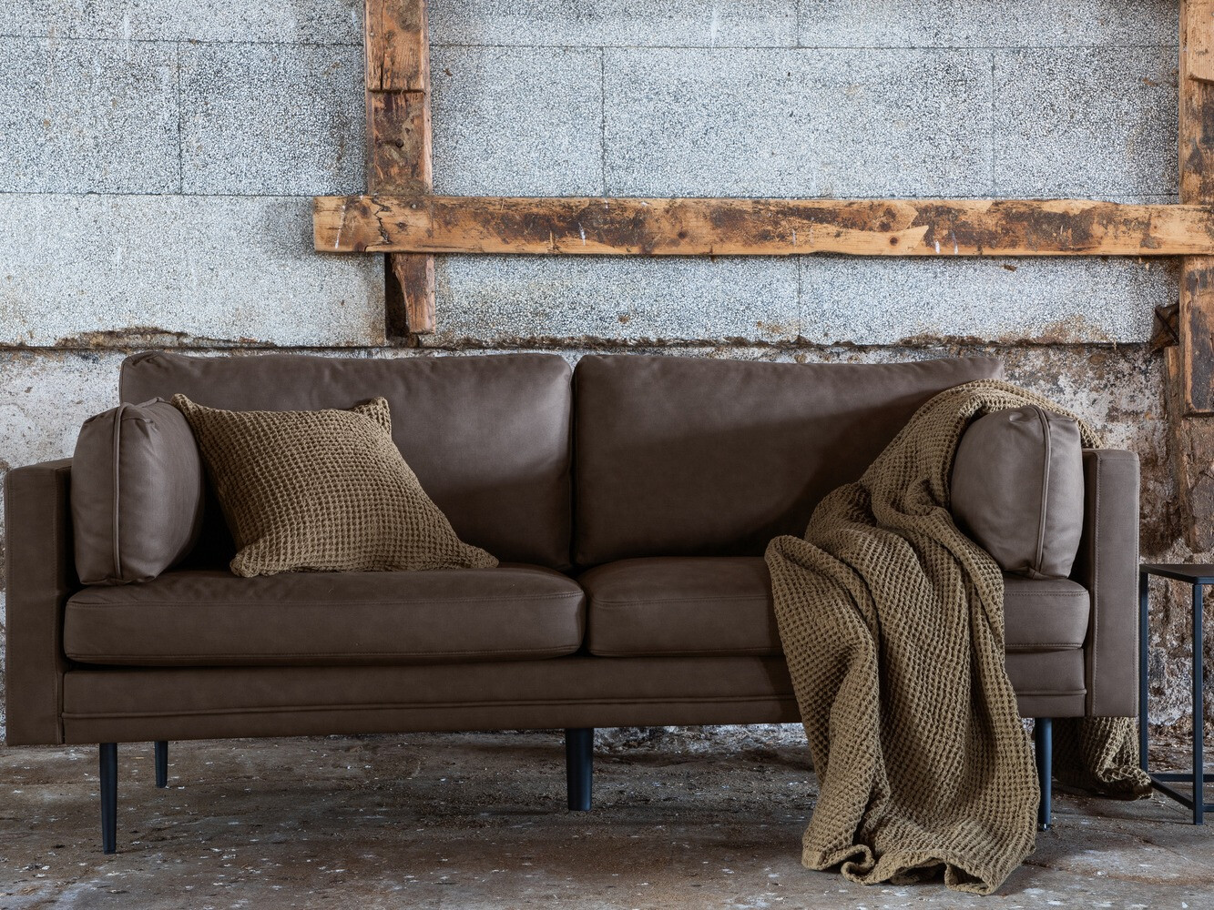 Dīvāns Dallas 1700