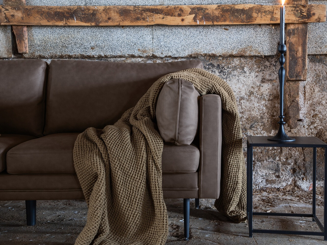 Dīvāns Dallas 1700