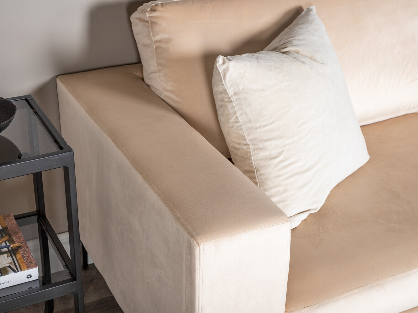 Dīvāns Dallas 2910 (Bēšs + Melns)