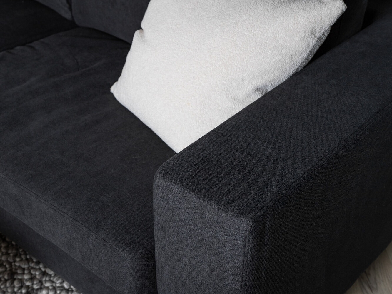 Dīvāns Dallas 2910 (Melns)