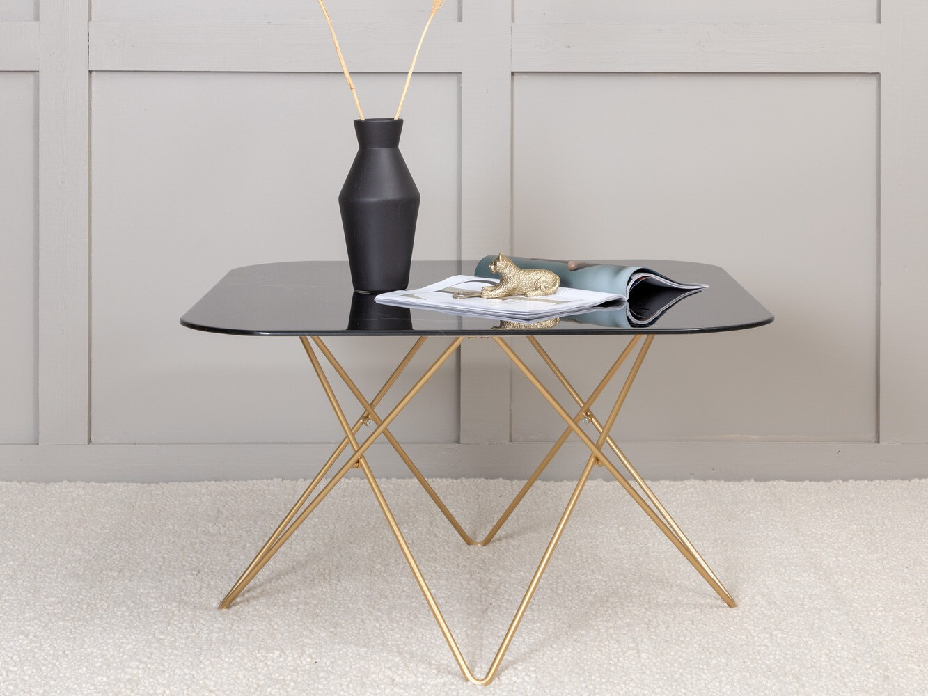 Žurnālu galdiņš Dallas 1723 (Melns + Misiņš)