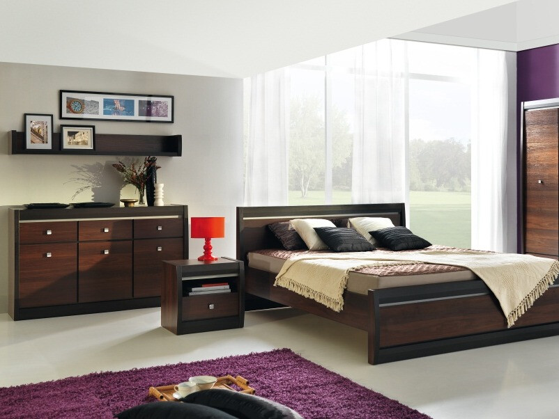 Kомод Loretri 104