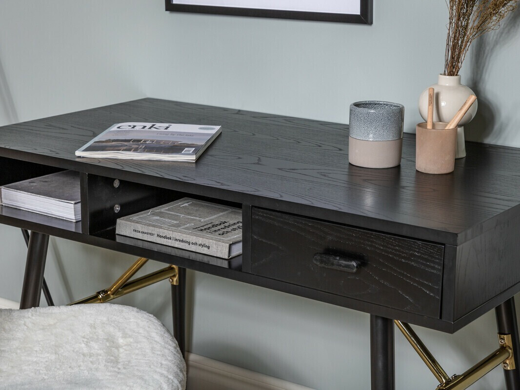 Rakstāmgalds Dallas 2529