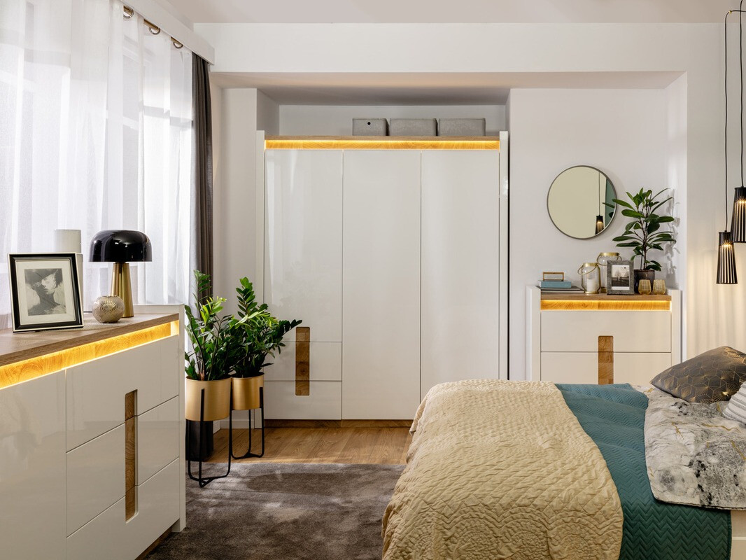 Kомод Cirevai 102