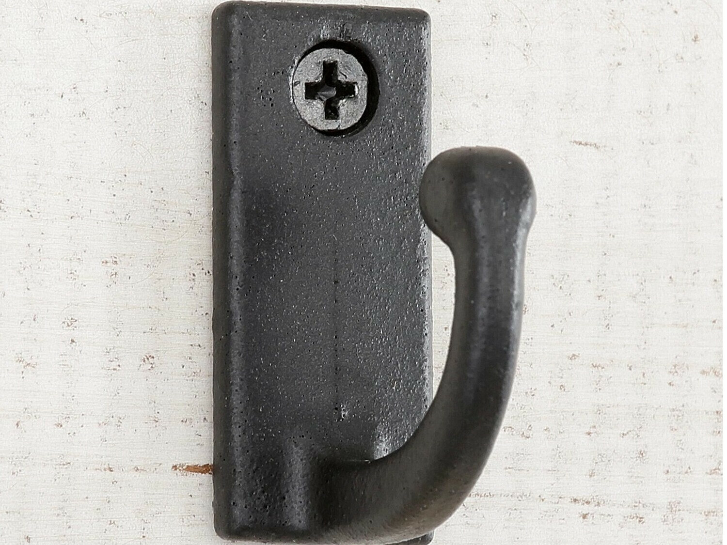 Skapis Denton 219 (Vecumā balts + Melns)