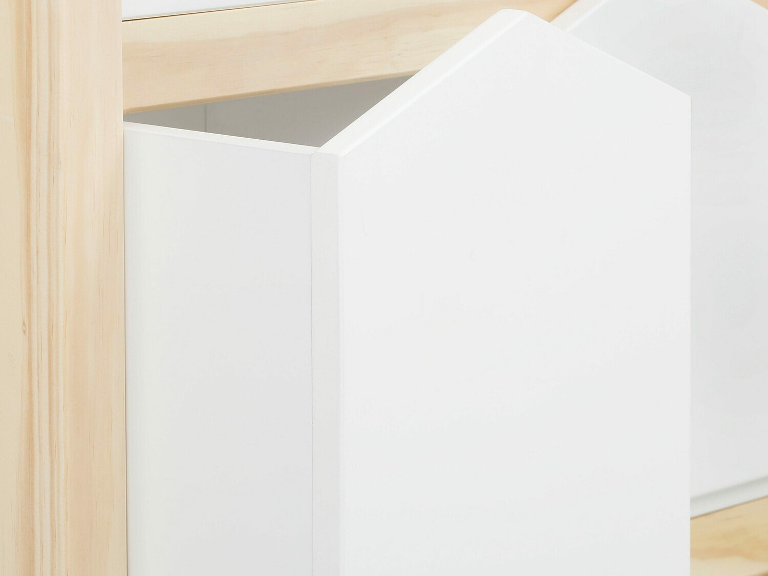 Plaukts Fenmele 106 (Balts + Gaišs koks)