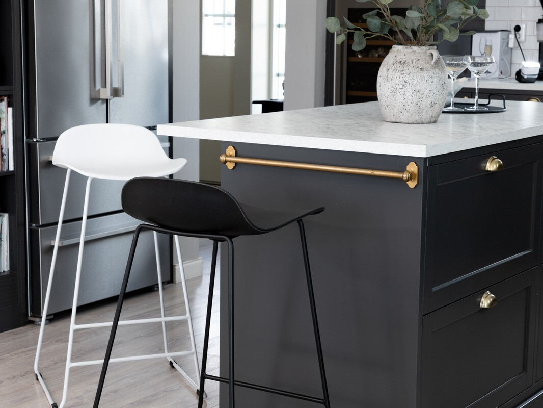 Bāra krēsls Dallas 107 (Balts)