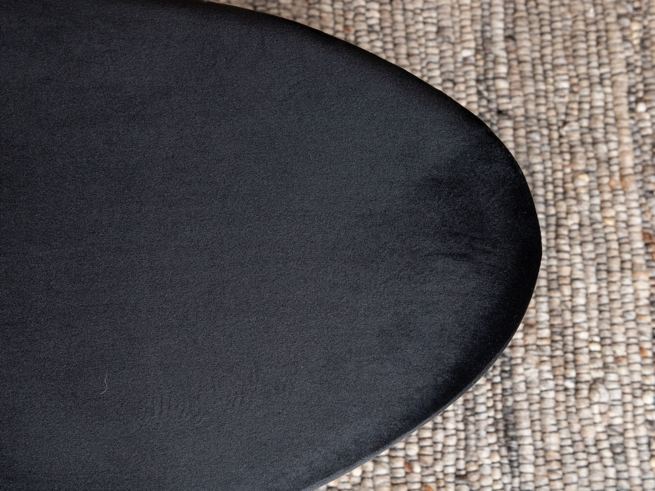 Mīkstais sols Dallas 2920 (Melns + Misiņš)