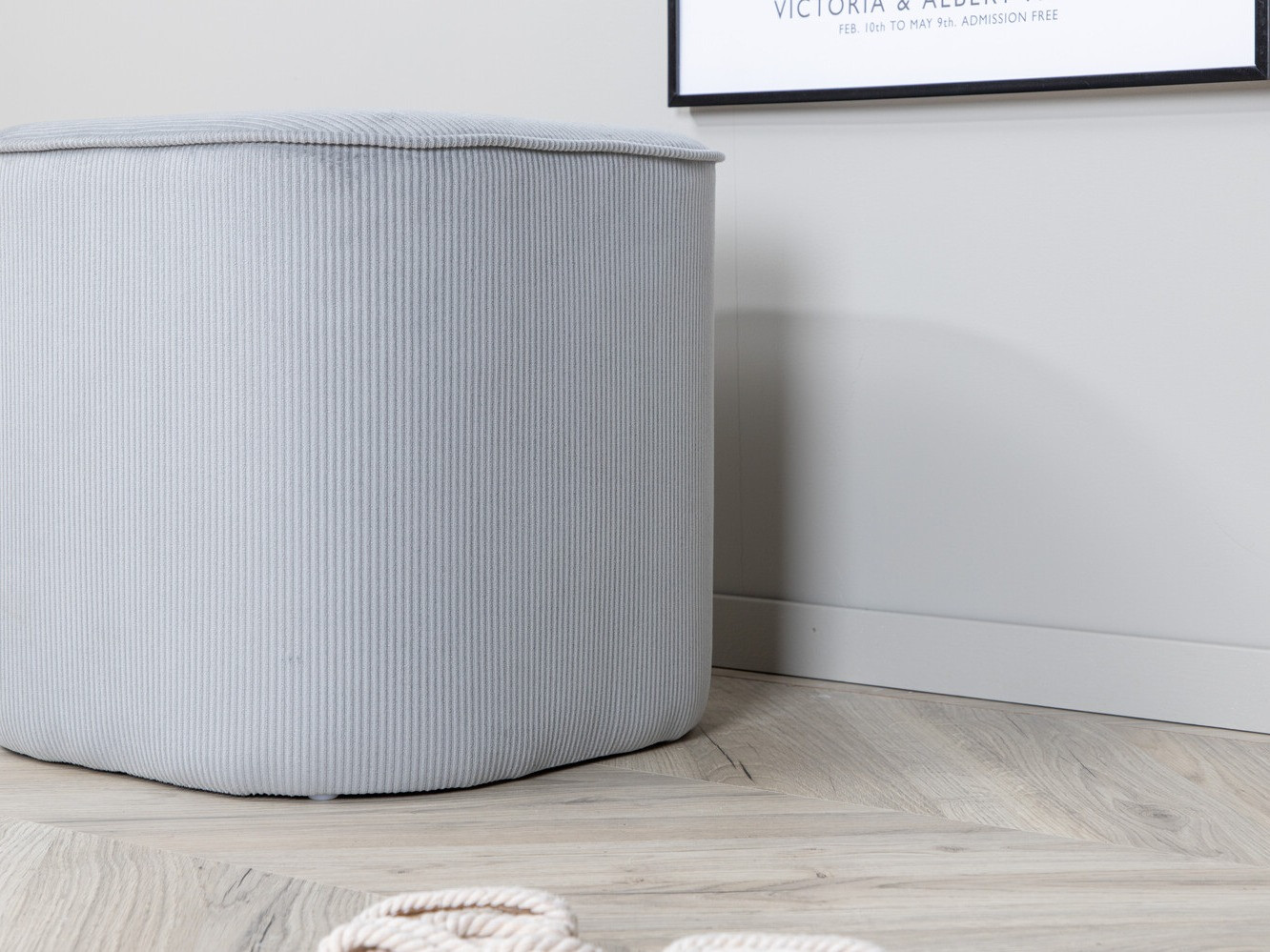 Pufs Dallas 2944 (Gaiši pelēks)