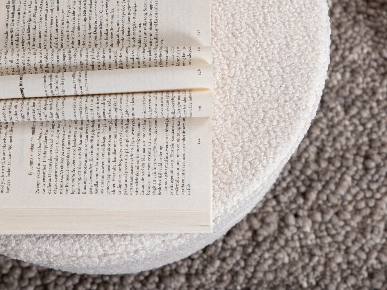 Pufs Dallas 2945 (Balts + Melns)