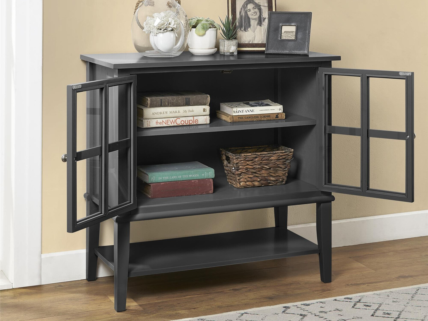 Skapis Sonfivo 104 (Melns)