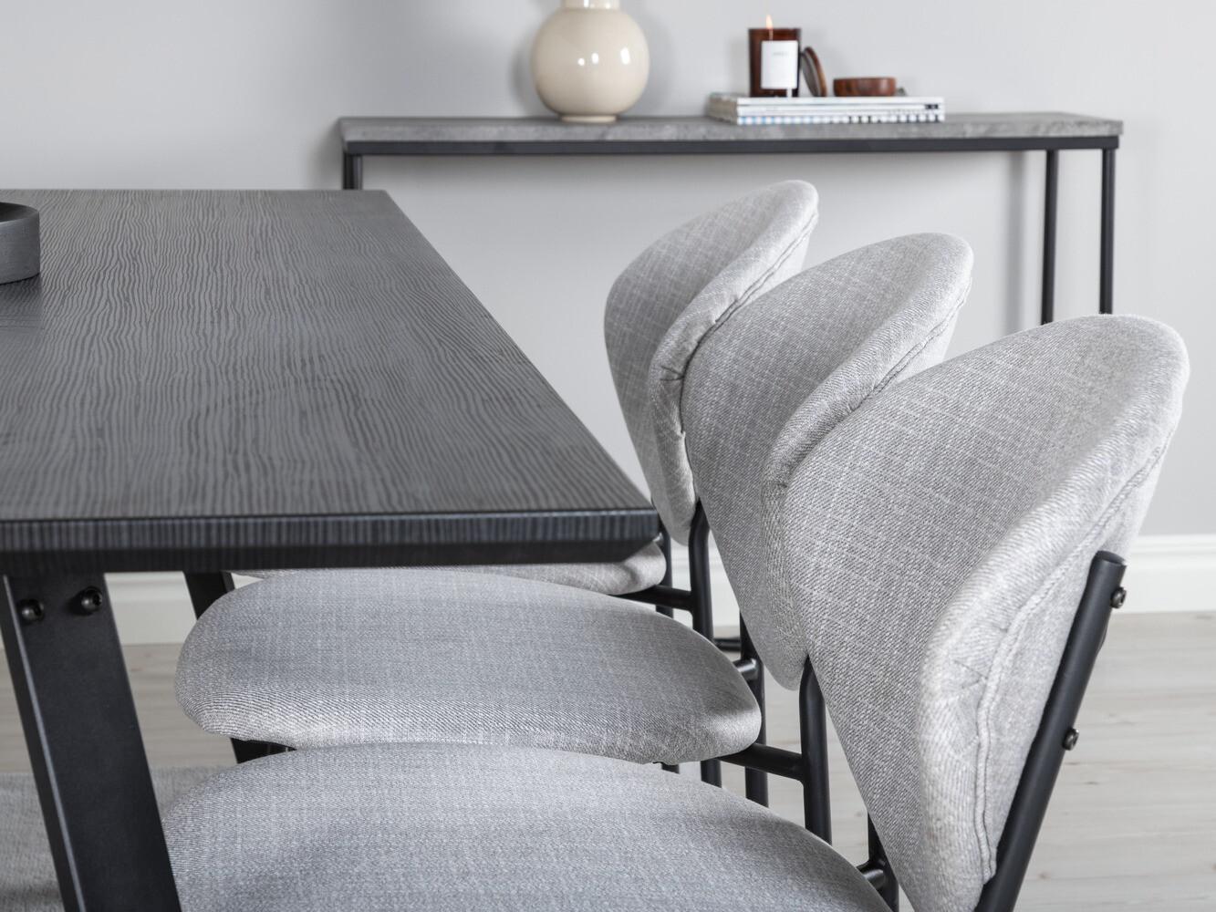 Galds Dallas 372 (Melns)