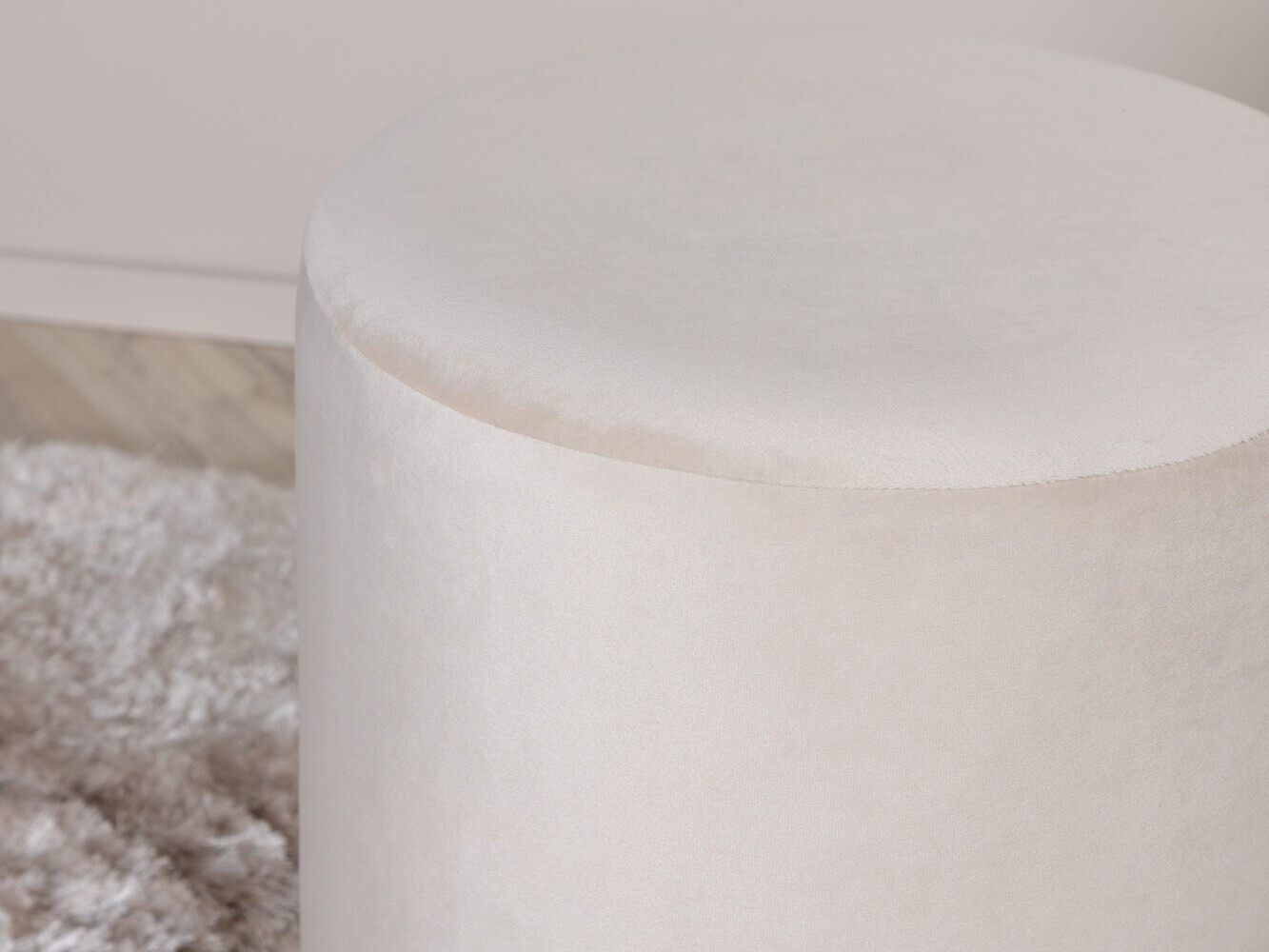 Пуф Dallas 2936 (Крем + Глянцевый черный)