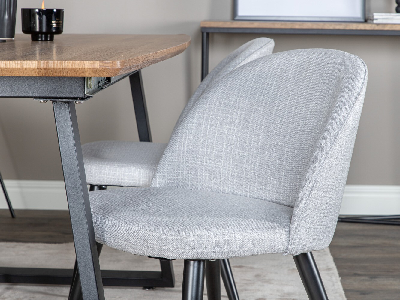 Ēdamistabas komplekts Dallas 335 (Gaiši pelēks + Melns)