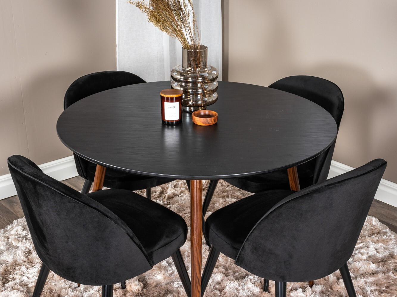 Ēdamistabas komplekts Dallas 2032