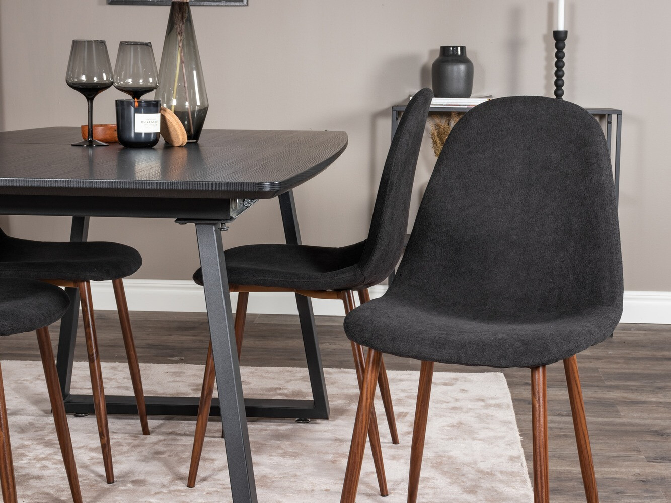 Обеденный гарнитур Dallas 1983 (Чёрный + Грецкий орех)