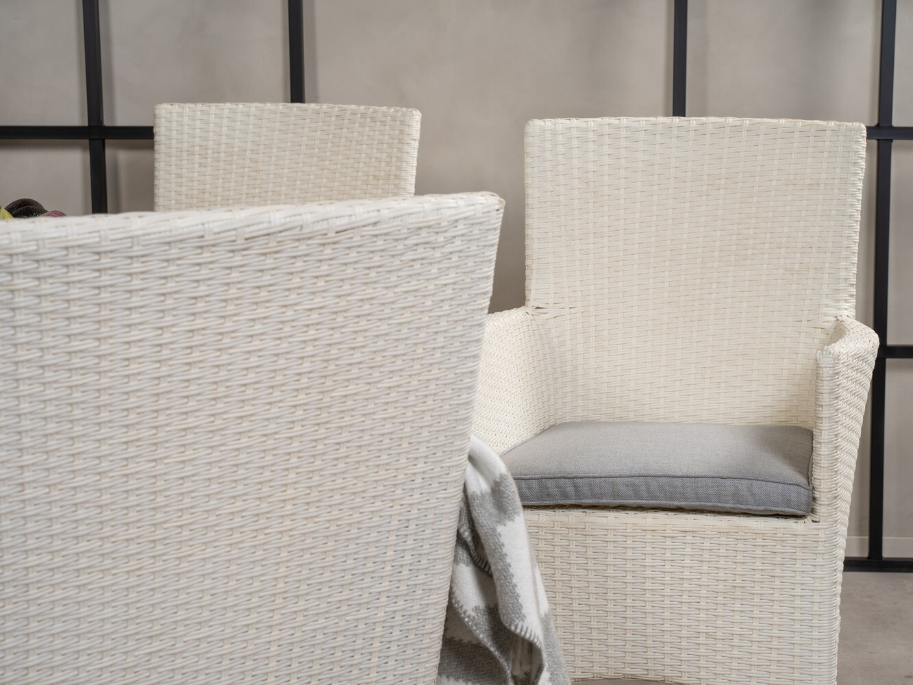 Стол и стулья Dallas 617