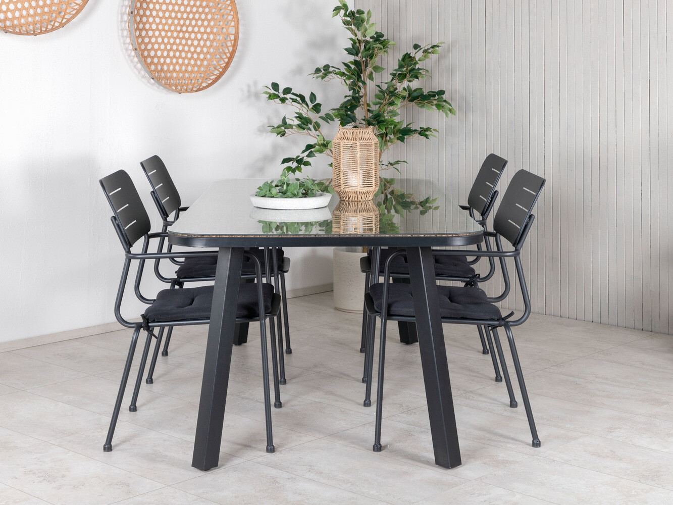 Galds un krēslu komplekts Dallas 2147