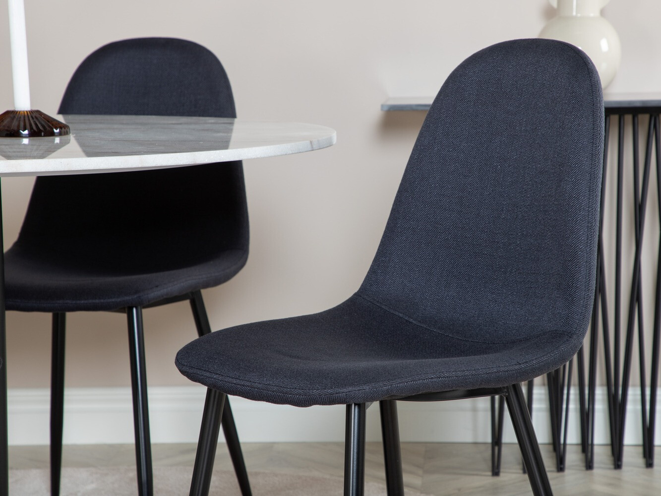 Ēdamistabas komplekts Dallas 1613 (Melns)