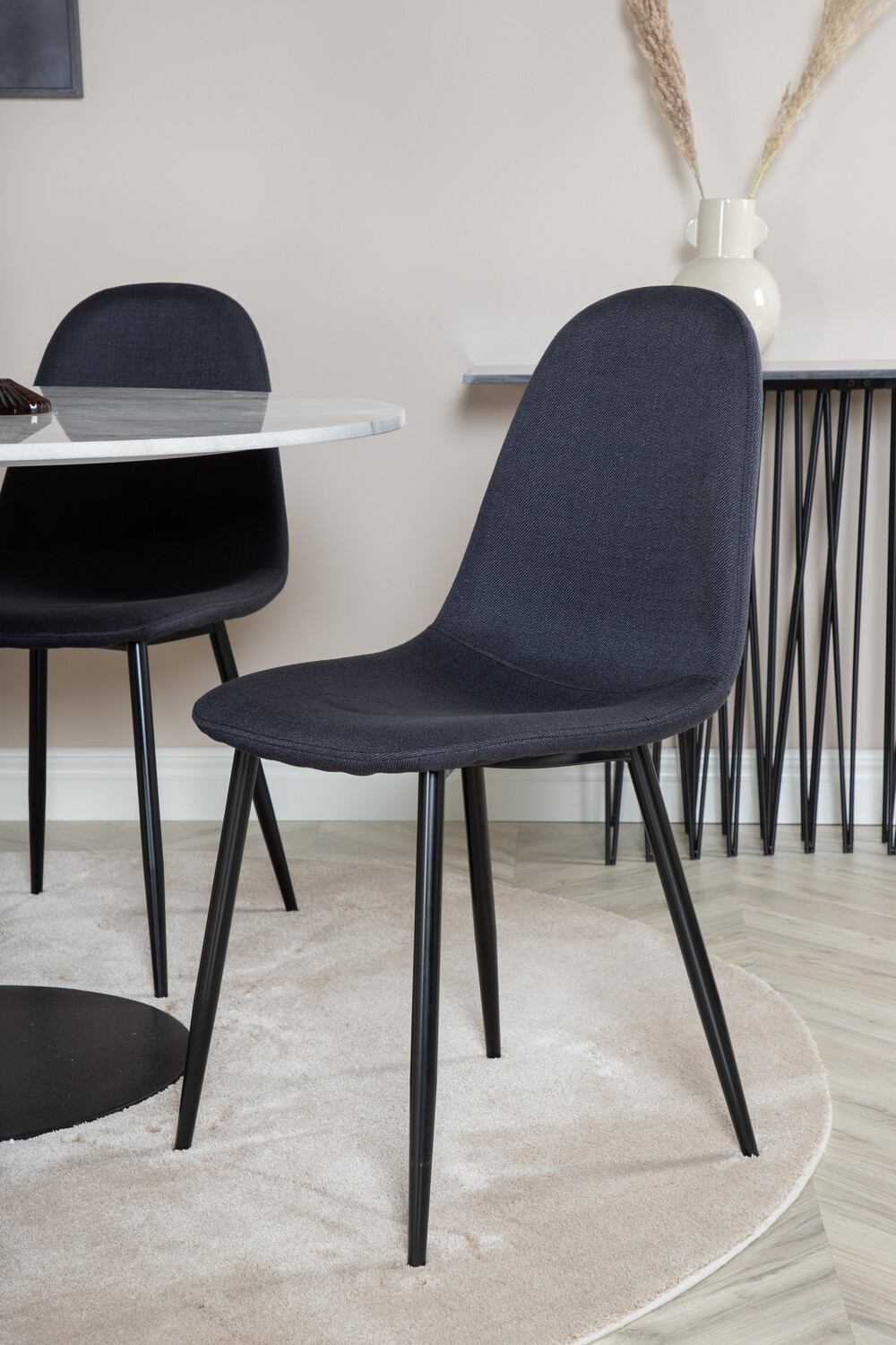 Ēdamistabas komplekts Dallas 1613 (Melns)