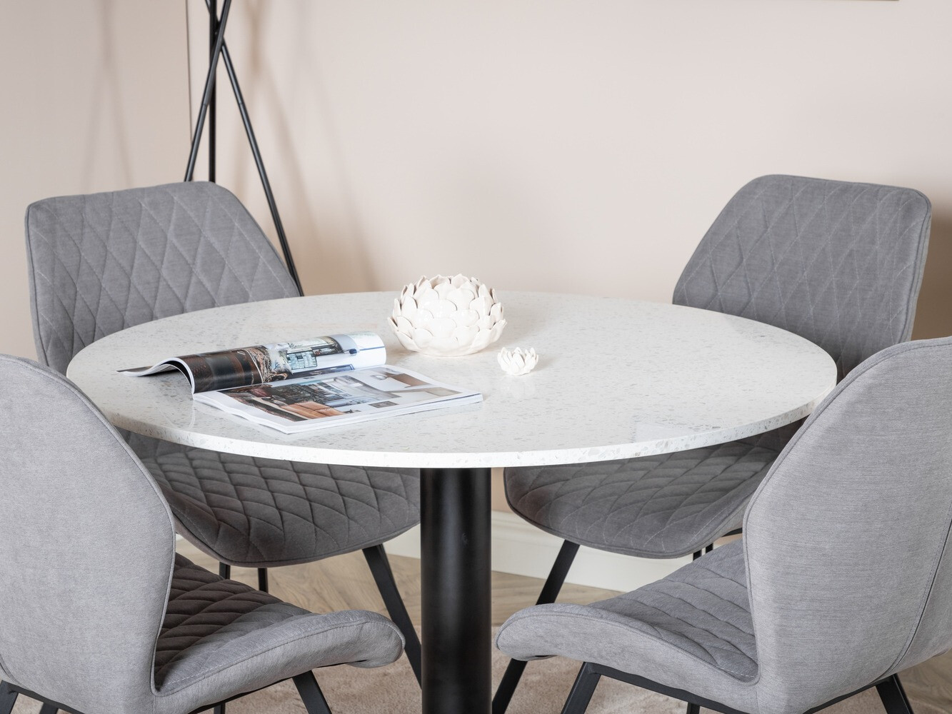 Ēdamistabas komplekts Dallas 1635 (Pelēks)