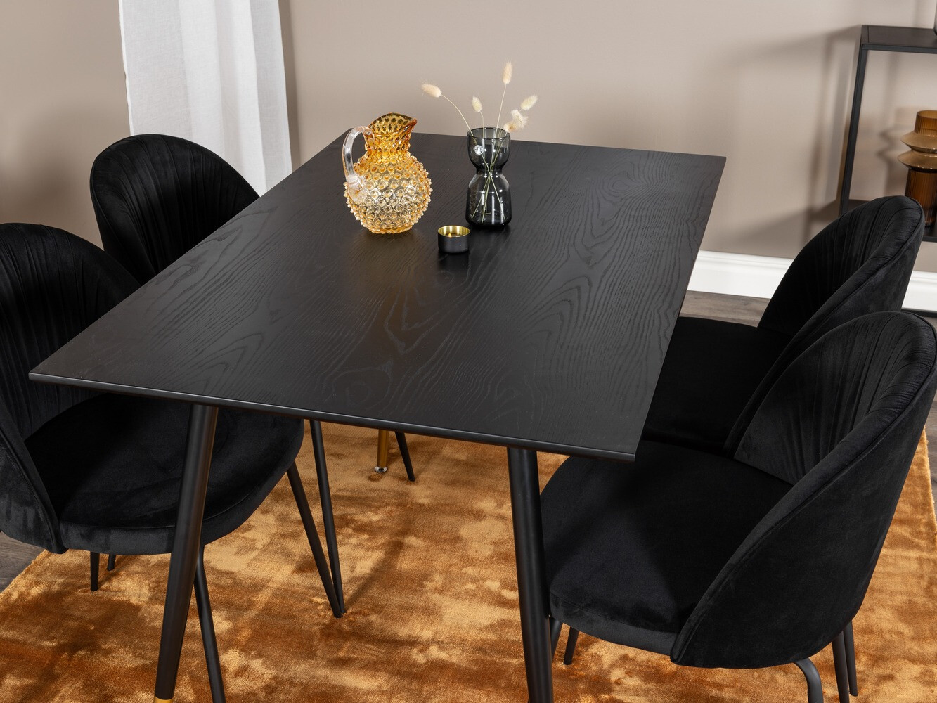 Ēdamistabas komplekts Dallas 1888