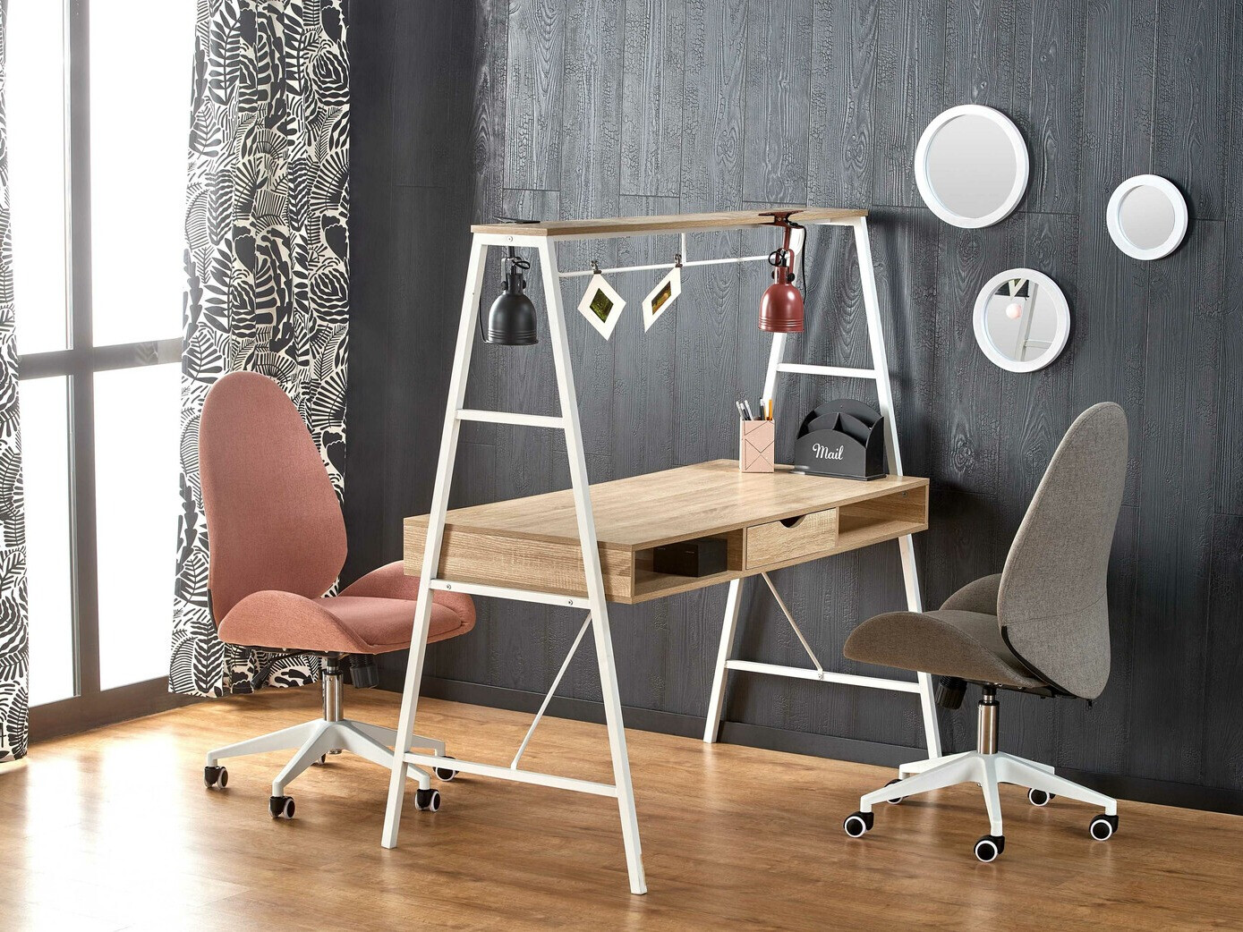 Rakstāmgalds Houston 1317