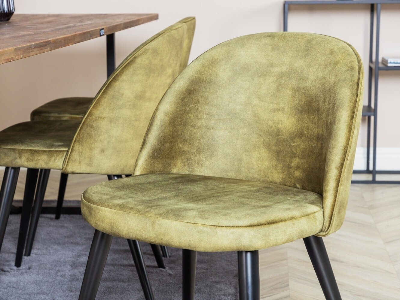 Ēdamistabas komplekts Dallas 1598 (Putekļaini zaļa)