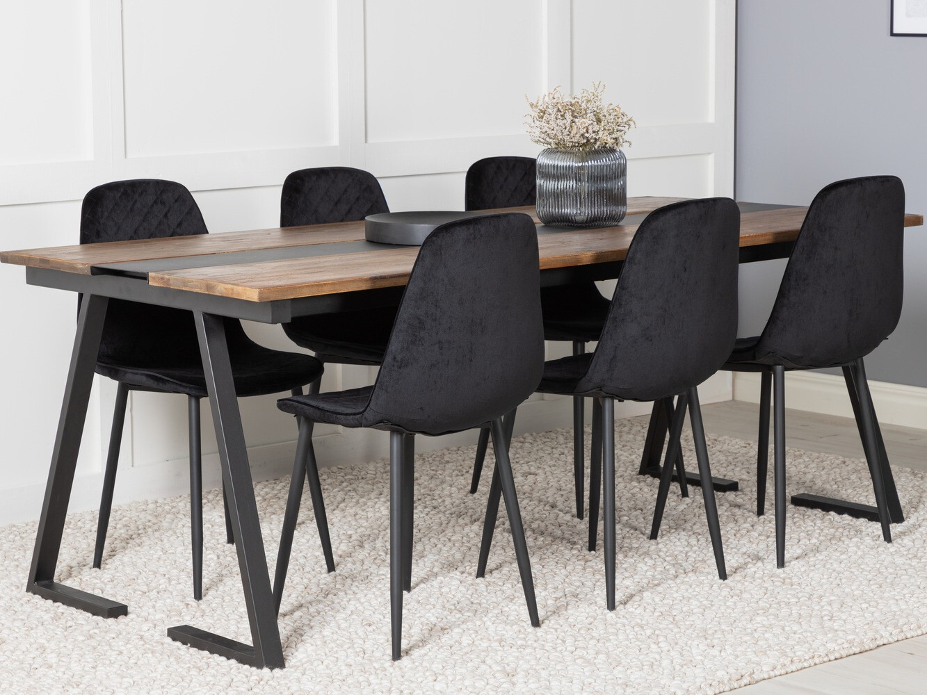 Ēdamistabas komplekts Dallas 1946