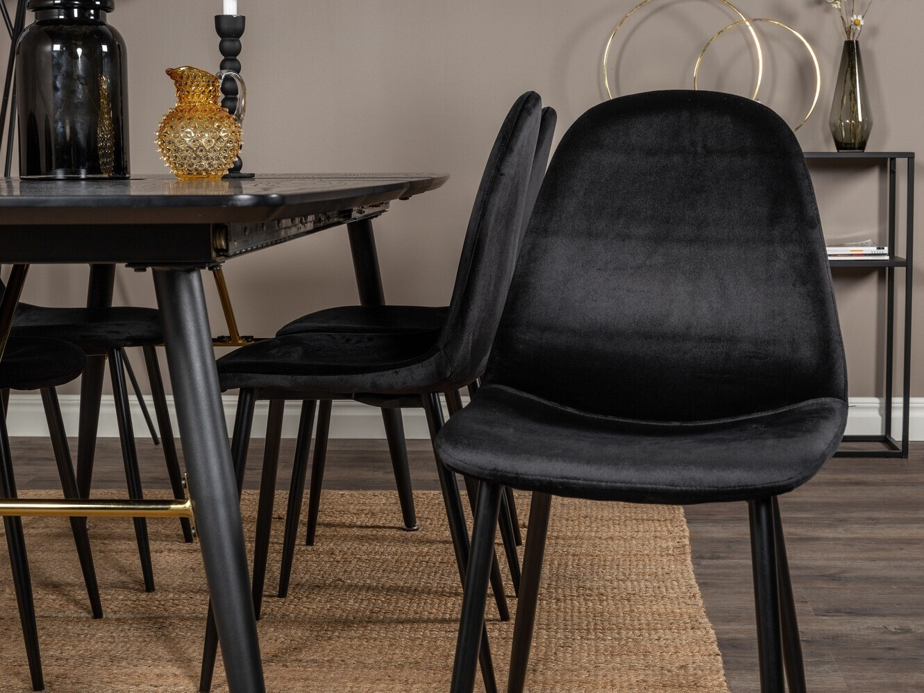 Ēdamistabas komplekts Dallas 1580 (Melns)