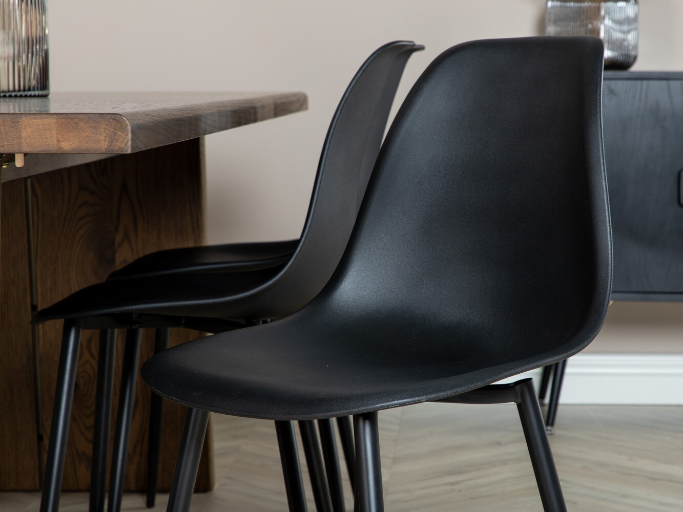 Ēdamistabas komplekts Dallas 1842