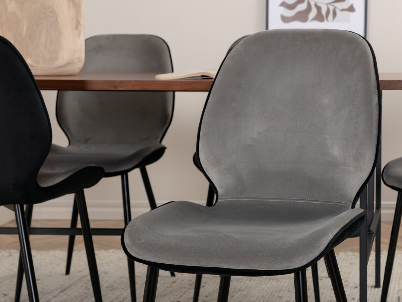 Ēdamistabas komplekts Dallas 2782 (Riekstkoks + Melns)